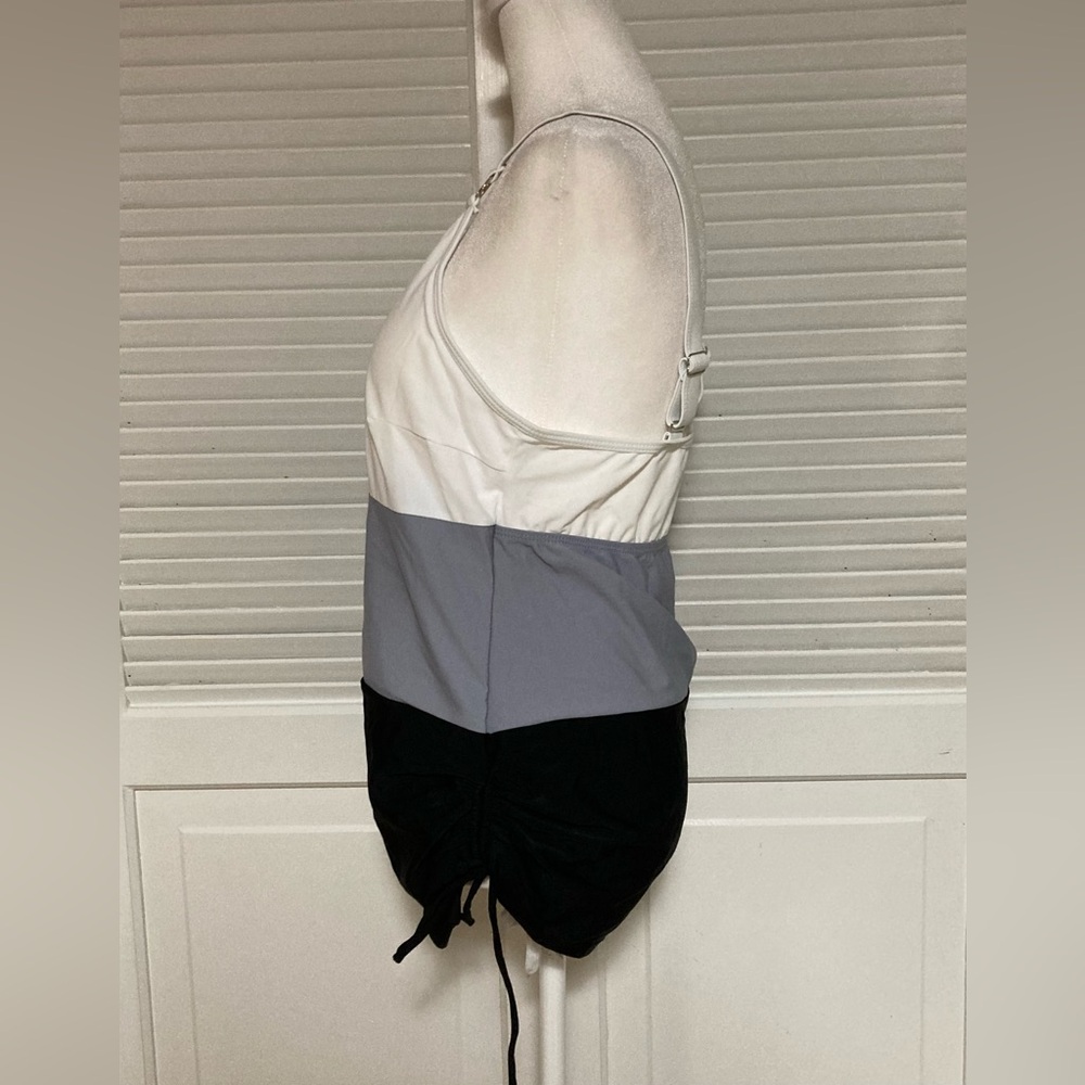 EC Colorblock Tankini Size Medium - Picture 5 of 11